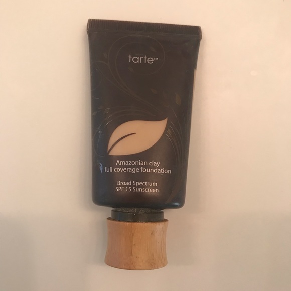 Tarte Amazonian Clay Foundation